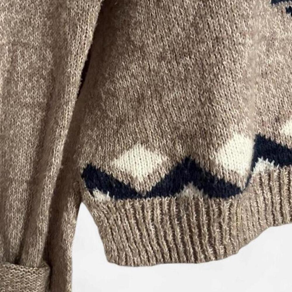 Vintage Abercrombie Knit Hooded Sweater. - Picture 5 of 6